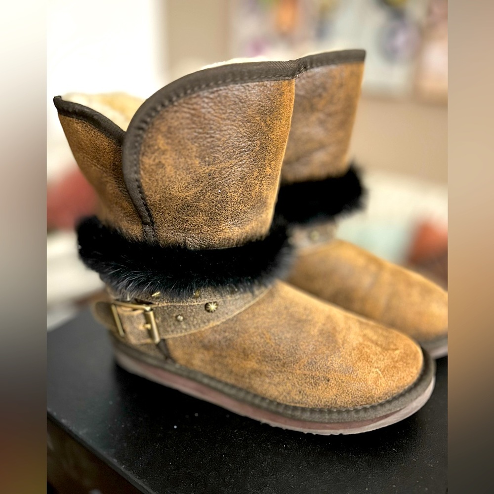 Austrailian Luxe Hatchet Studed Bootswith Fur